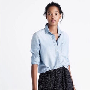 Madewell Chambray Ex-Boyfriend Button Down Shirt Buckley Light Wash XS